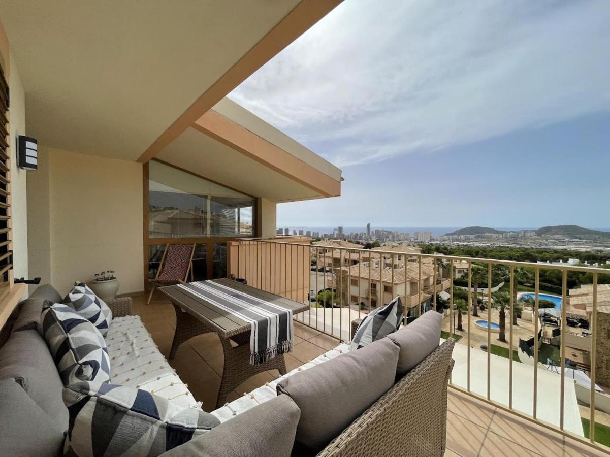 피네스트라트 Modern 2-Floor Penthouse With Sea Views - Sleeps 7 아파트 외부 사진